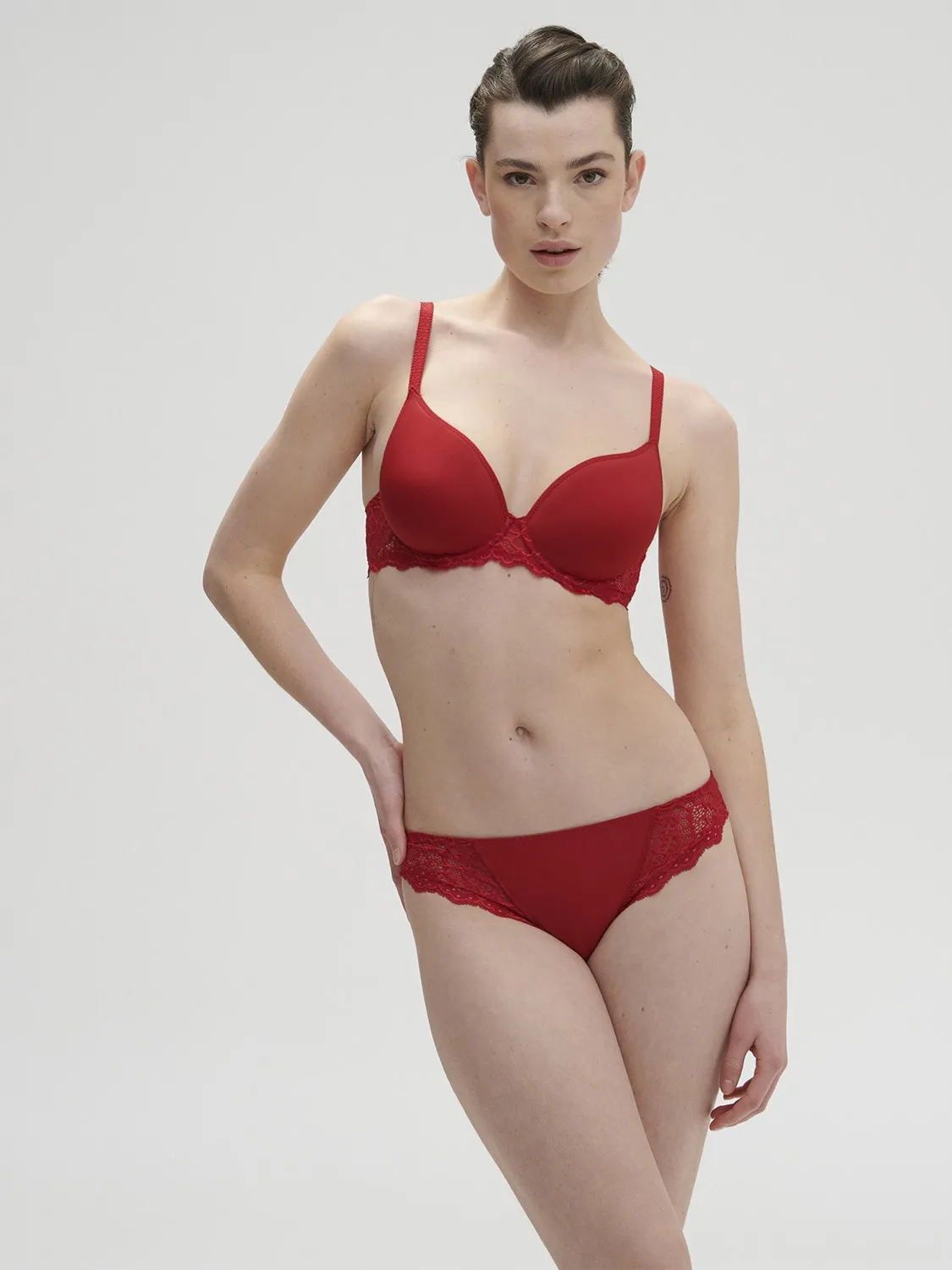 Caresse 3D Plunge - Tango Red