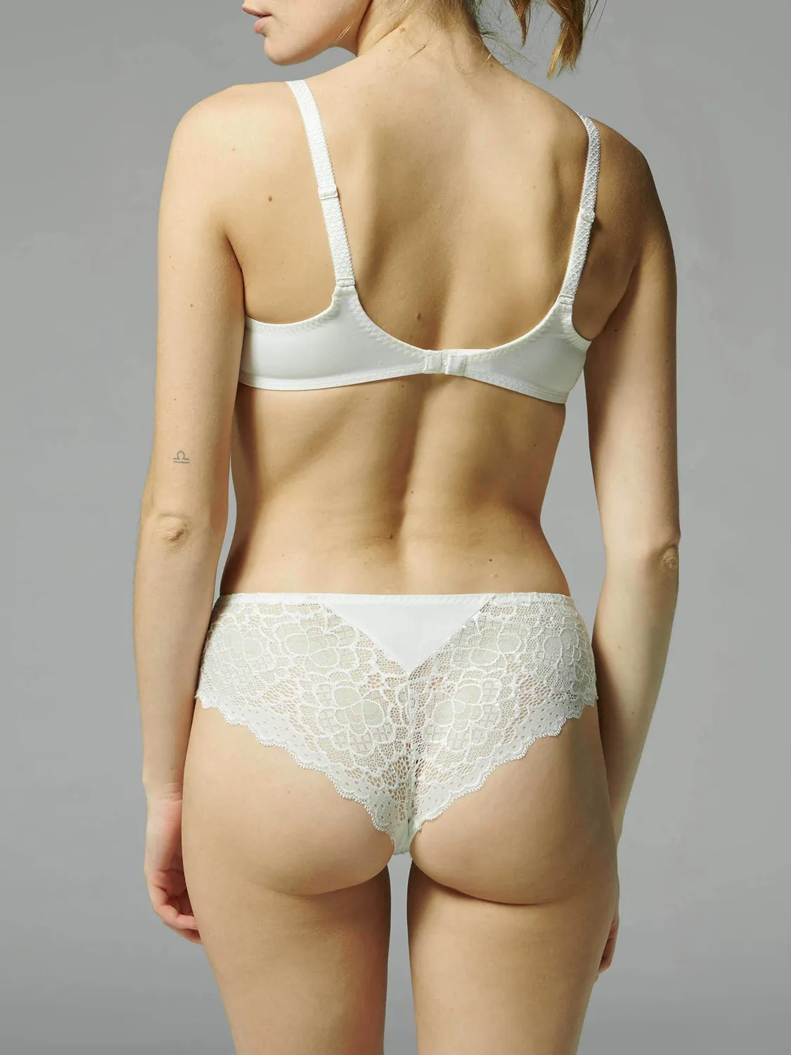 Caresse Boyshort - Ivory