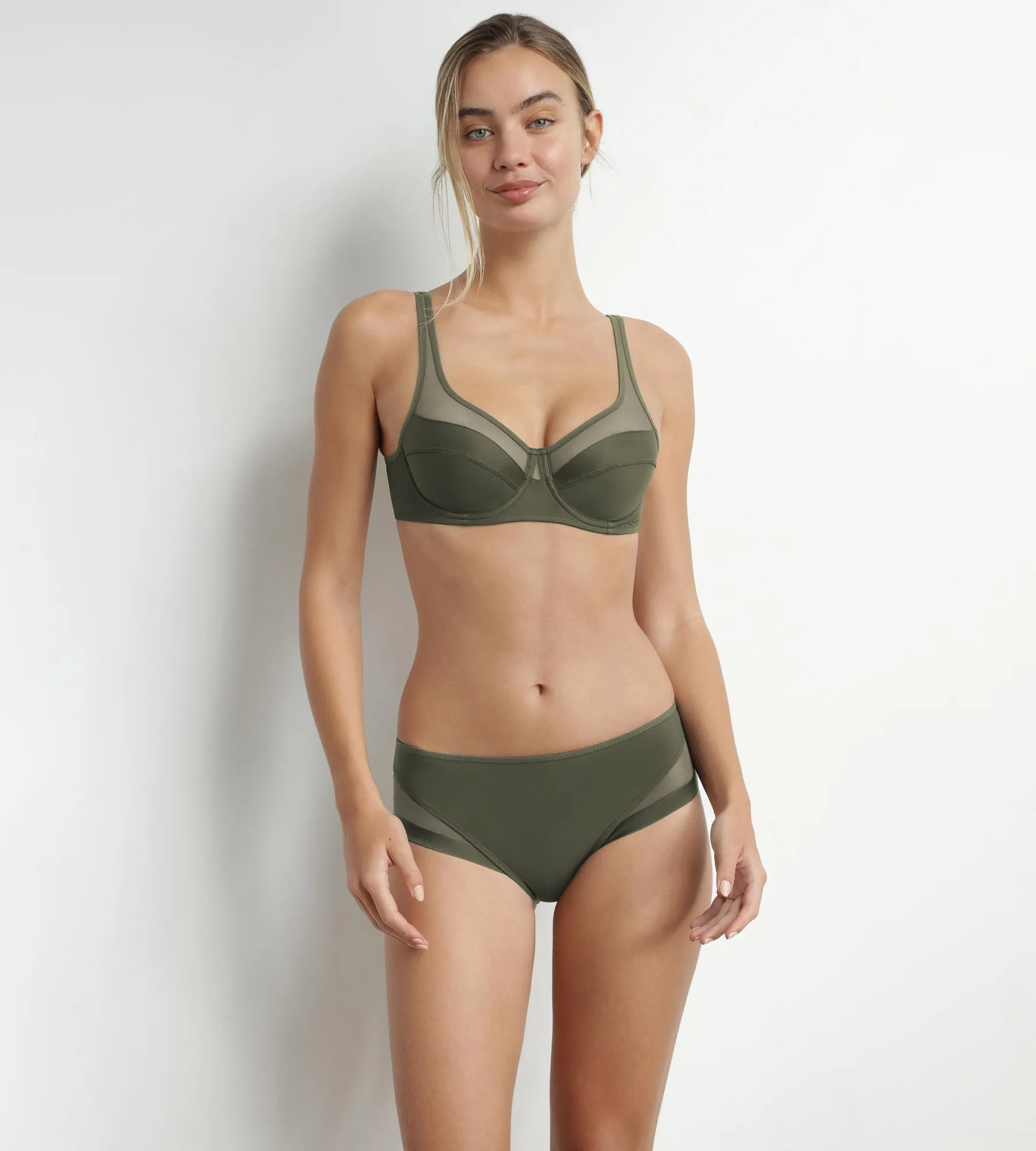Green microfiber and tulle push-on bra Dim Generous